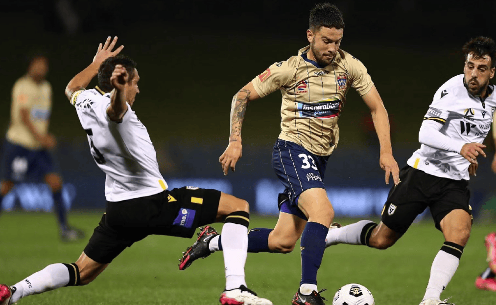 开云体育官网-集结日体能课后，纽卡斯尔豪取连胜备战中超，球迷炸锅，临场指挥获称赞的简单介绍