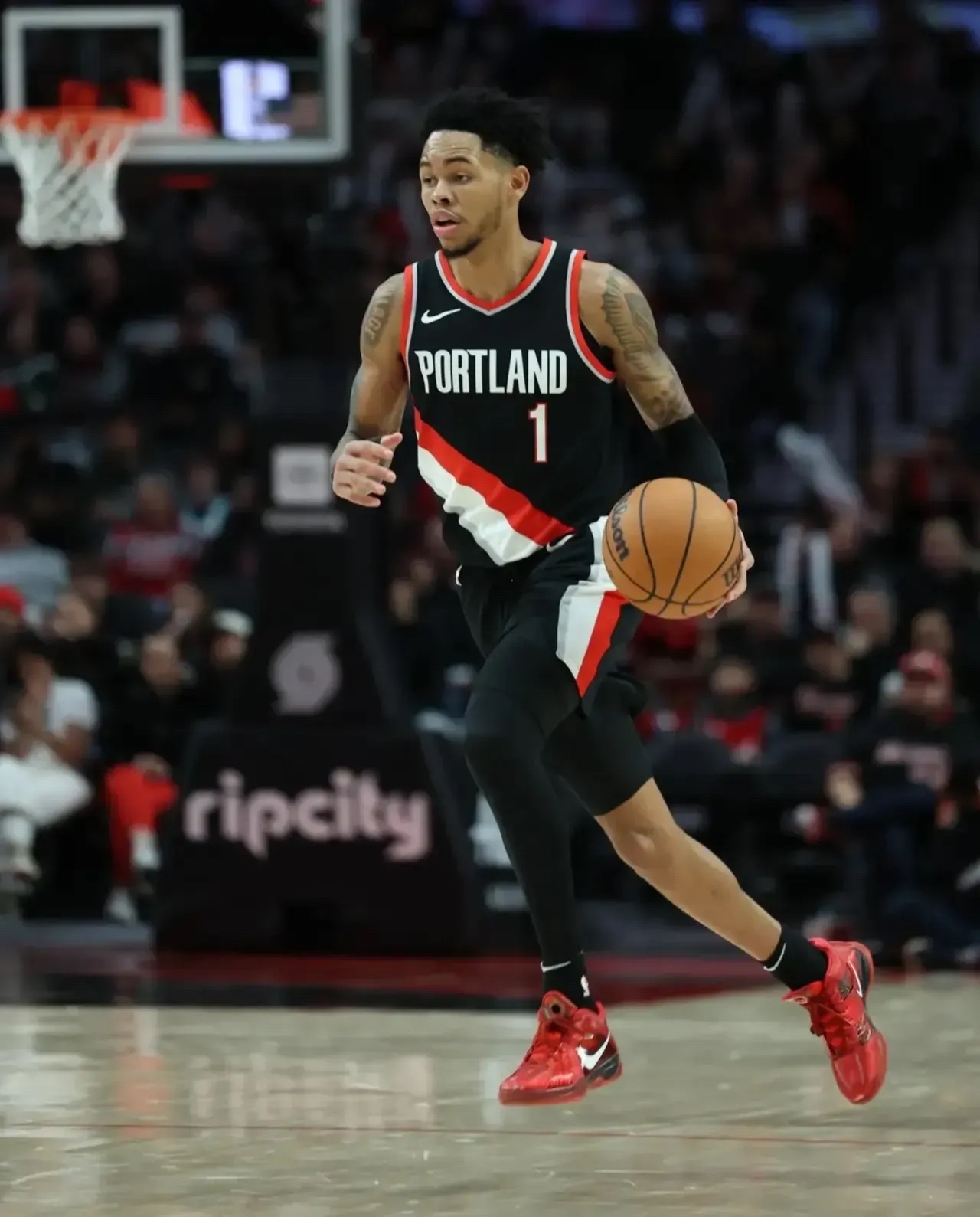 开云体育官网-风云突变波特兰开拓者加时末段队长鼓劲；NBA总决赛版图或变；赛场秩序良好；控场能力受关注的简单介绍